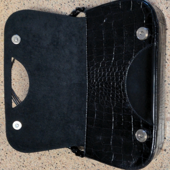 Carla Mancini Black Leather Handbag - Picture 4 of 9